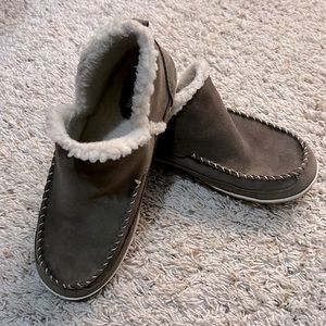 L.L. Bean Women’s Mountain Slippers / Boot Moccasins /  Size 8